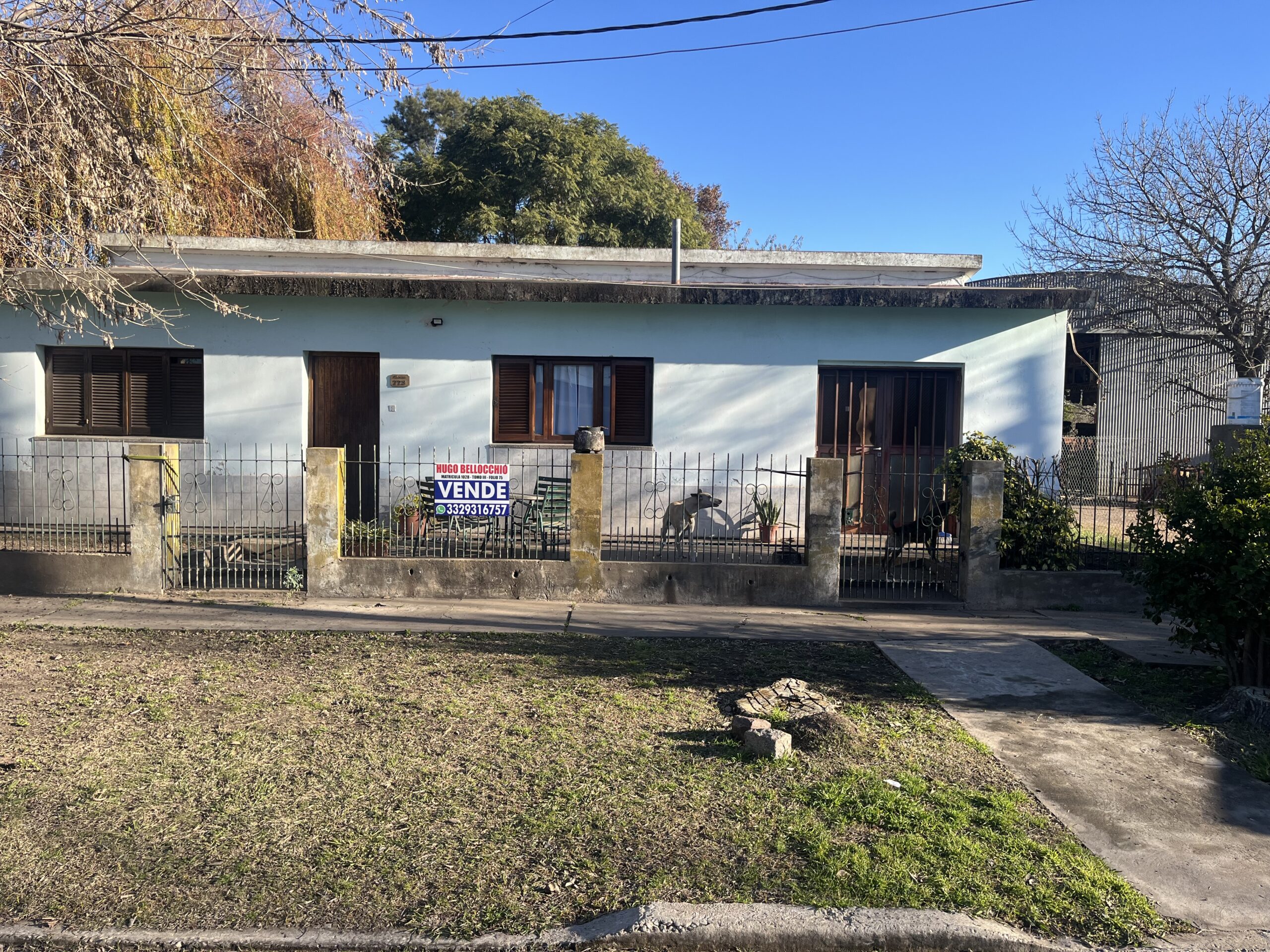 EN VENTA . VIVIENDA FAMILIAR